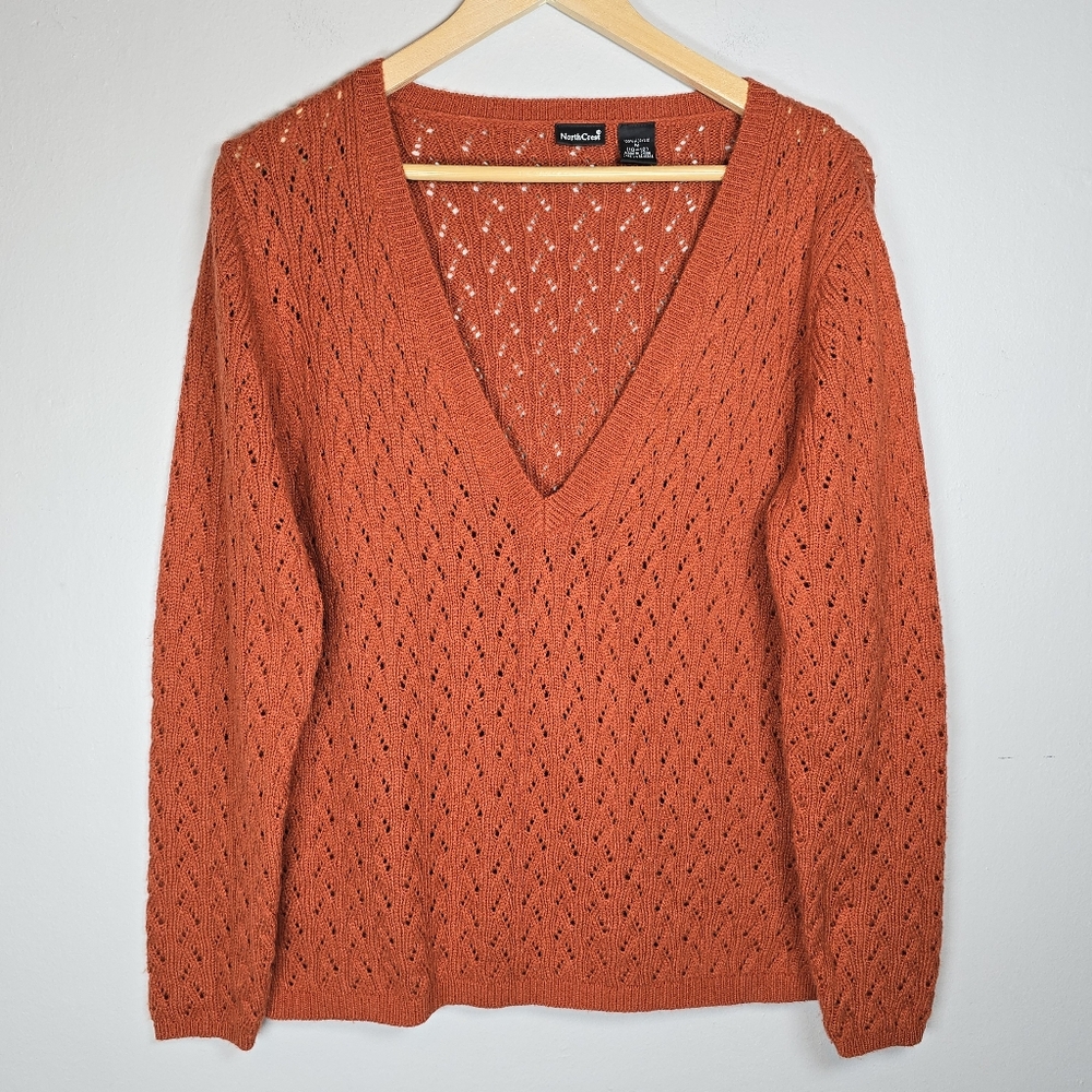 NorthCrest Women's Cableknit Sweater V-Neck Ribbed Eyelet Medium Y2K / VTG Cozy